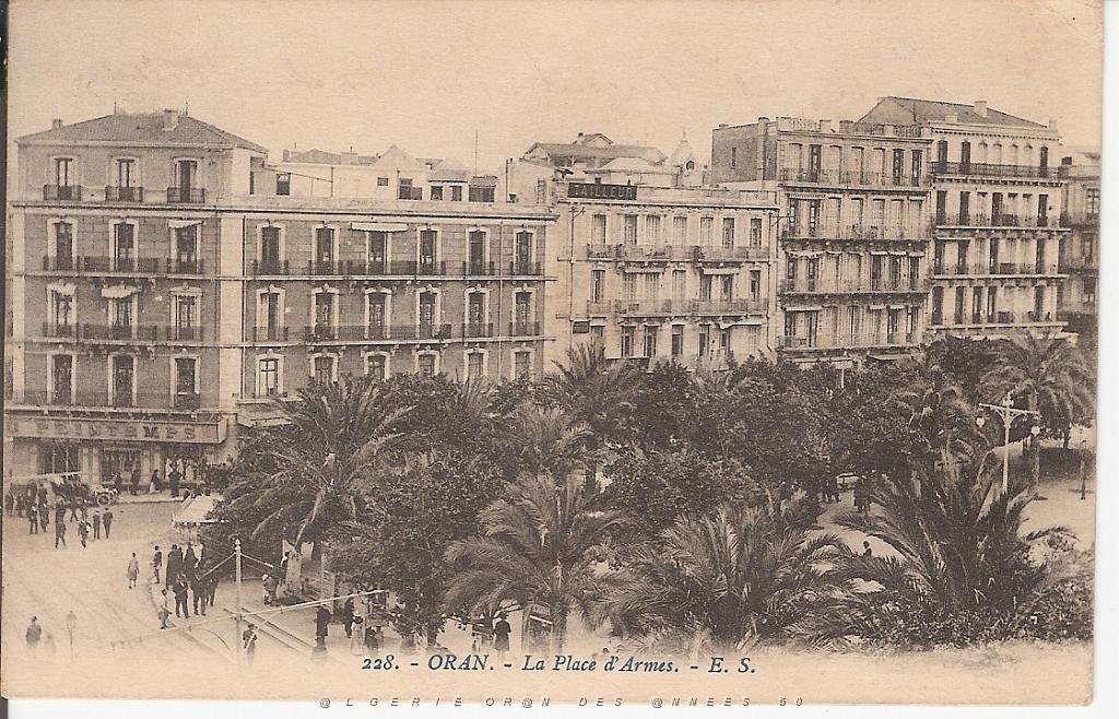 Oran -  la Place d Armes - 1916.jpg